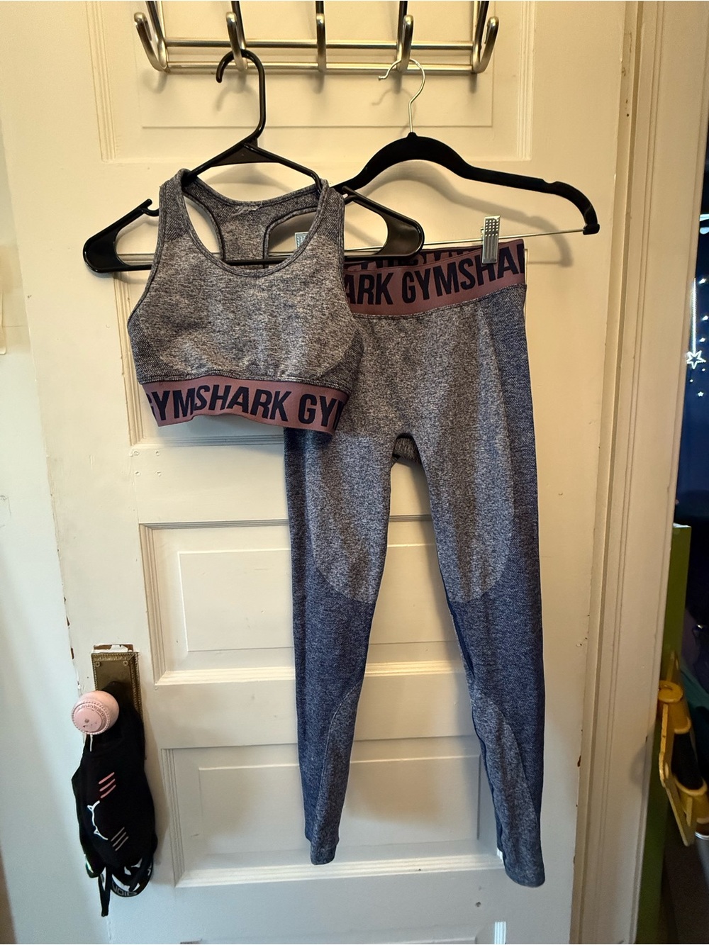 Gymshark Gray & Dusty Pink Seamless Leggings and Sports Bra Set